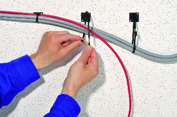 Cómo ordenar los cables: tips para evitar accidentes y mantener ordena